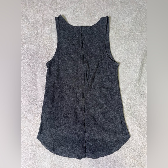 Me To We Jrs Tank Top M - Picture 6 of 6